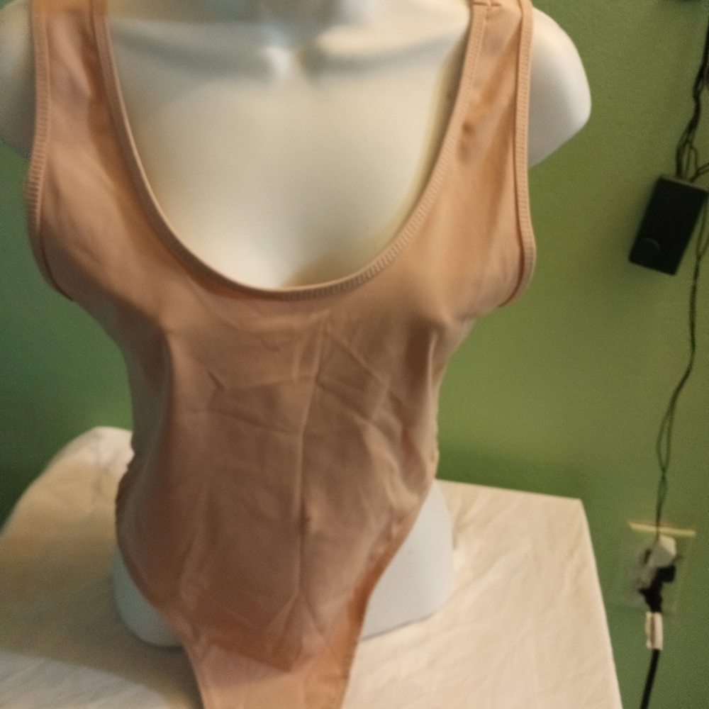 Shape wear M